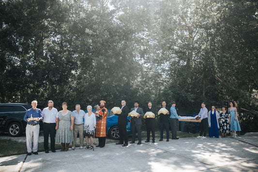 The Processional and Passing of the Mâm Quả
