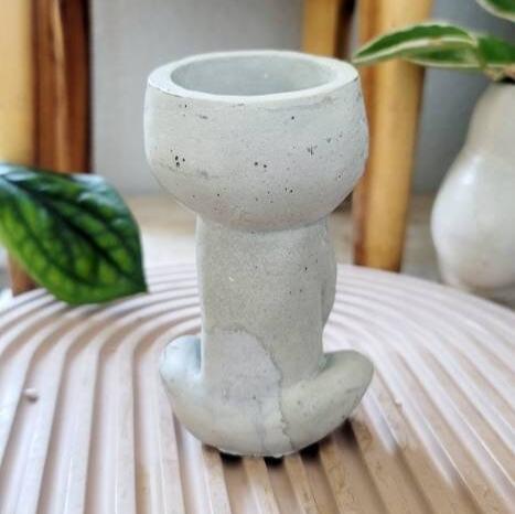 Kodama Planter – Concrete Forest Spirit Air Plant Holder