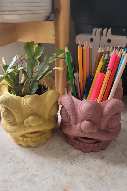 lion head planter pot Lunar New Year Lion Head Planter: Symbol of Prosperity and Protection – JustJinxd