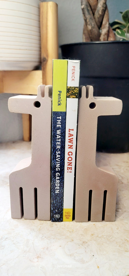 Giraffe Pair Bookends